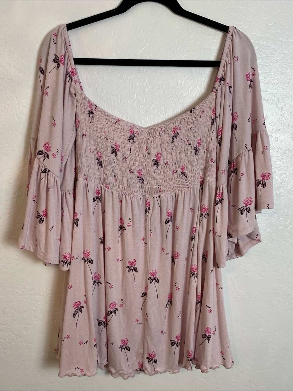 Free People Lana Floral Tunic Pink Smocked Blouse M - Picture 2 of 4